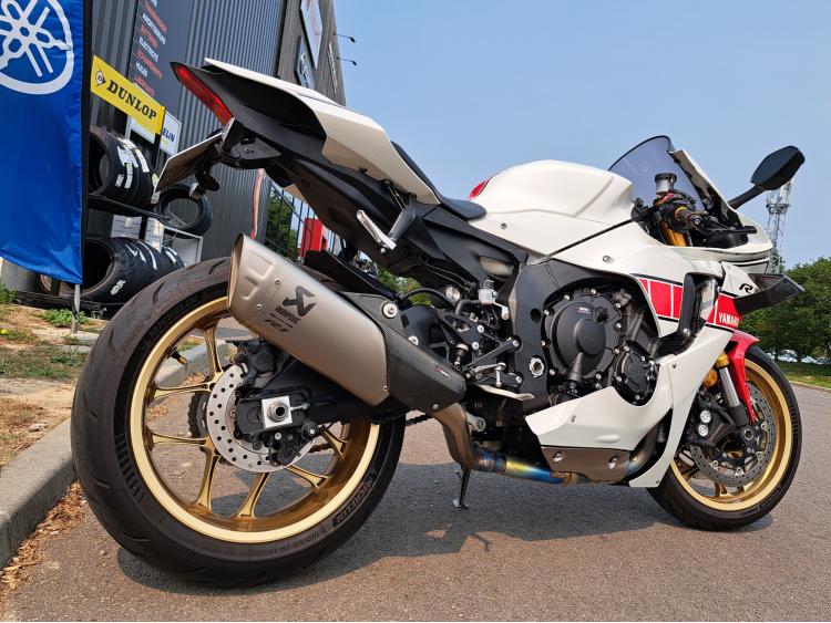 R1 WORLD GP 60TH ANNIVERSARY