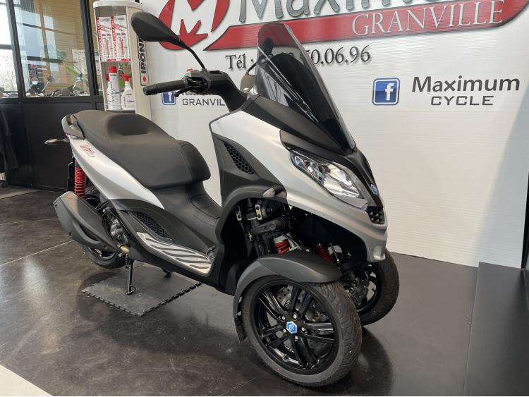 PIAGGIO MP3 300 HPE SPORT ABS ASR