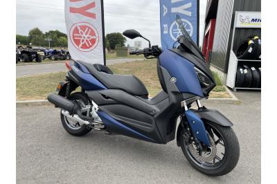 YAMAHA XMAX 125