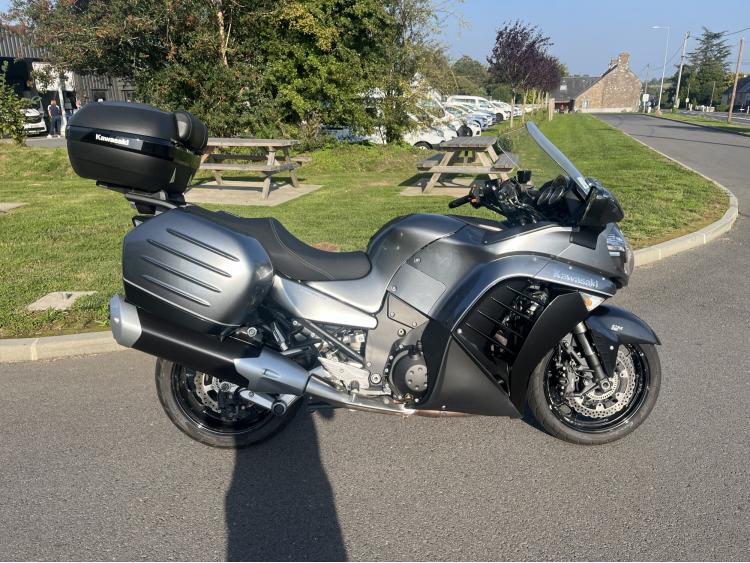 KAWASAKI GTR 1400 ABS