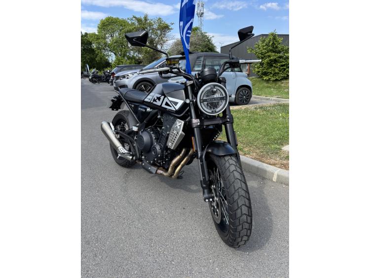 BRIXTON MOTORCYCLES CROSSFIRE 500 X